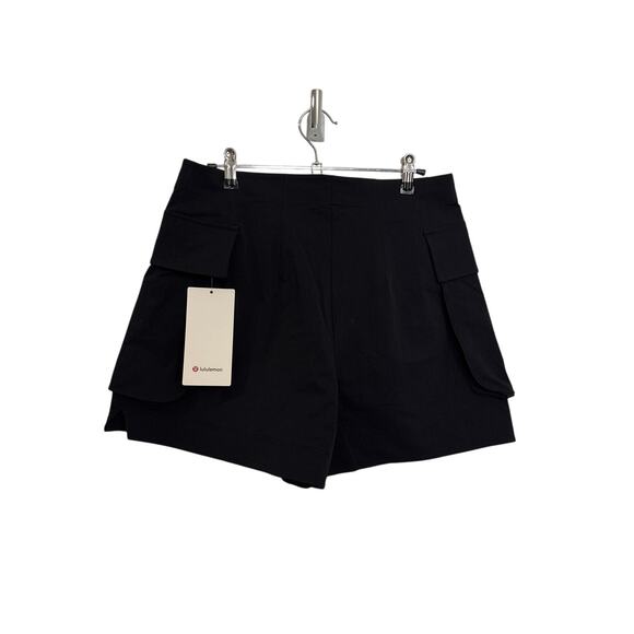 Lululemon Shorts Womens 10 Relaxed Fit Super High Rise SHR Cargo Short 4" Black - Picture 2 of 5